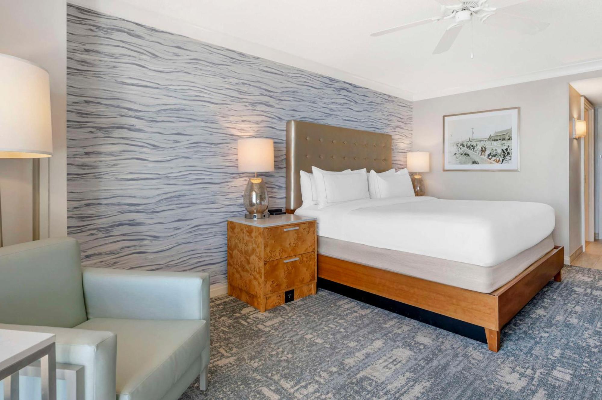 Hilton Virginia Beach Oceanfront Exterior photo